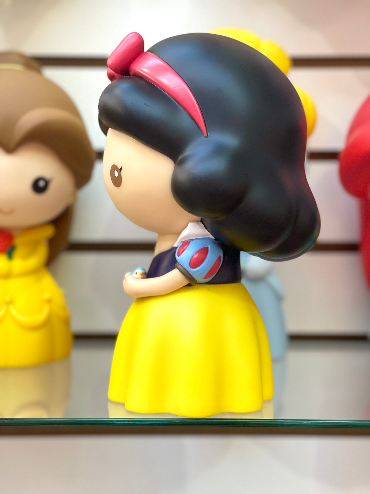 Snow White Bank